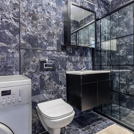 Studio Flat 4 Min To Bomontiada 10 Min To Citys Appartamento Provincia di Istanbul